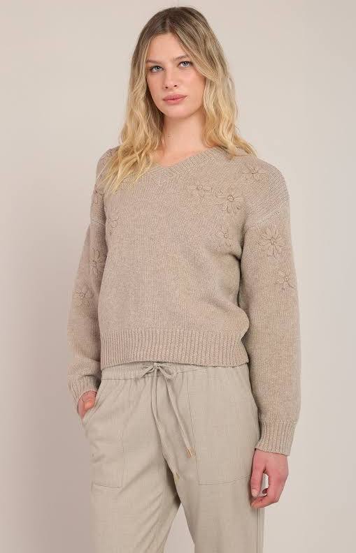 DEX Flower Embroidered Sweater 02-08