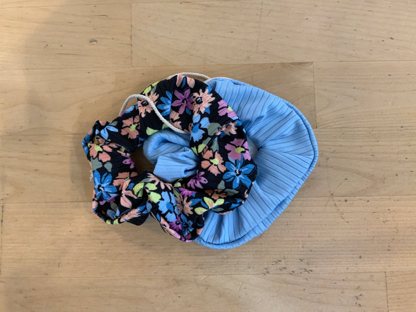 Mandarine & Co Scrunchies SPN