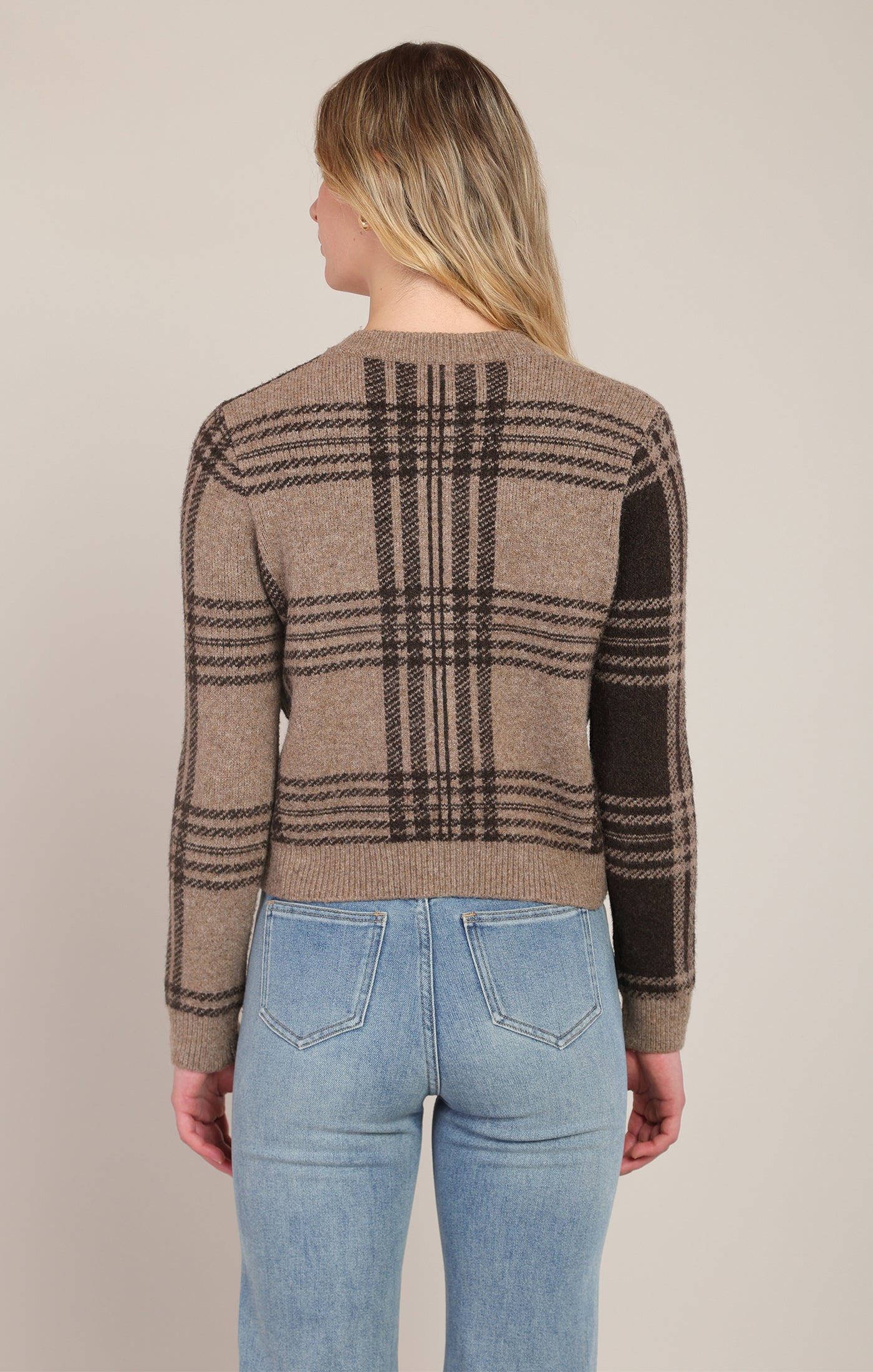Room 34 Brown Plaid Cardigan 02-09