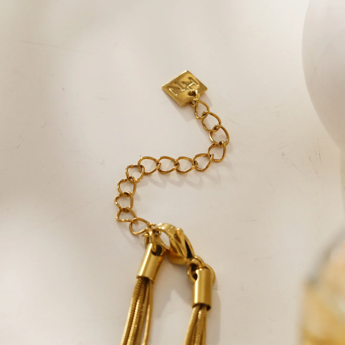 Hackney Nine Avezzano Necklace