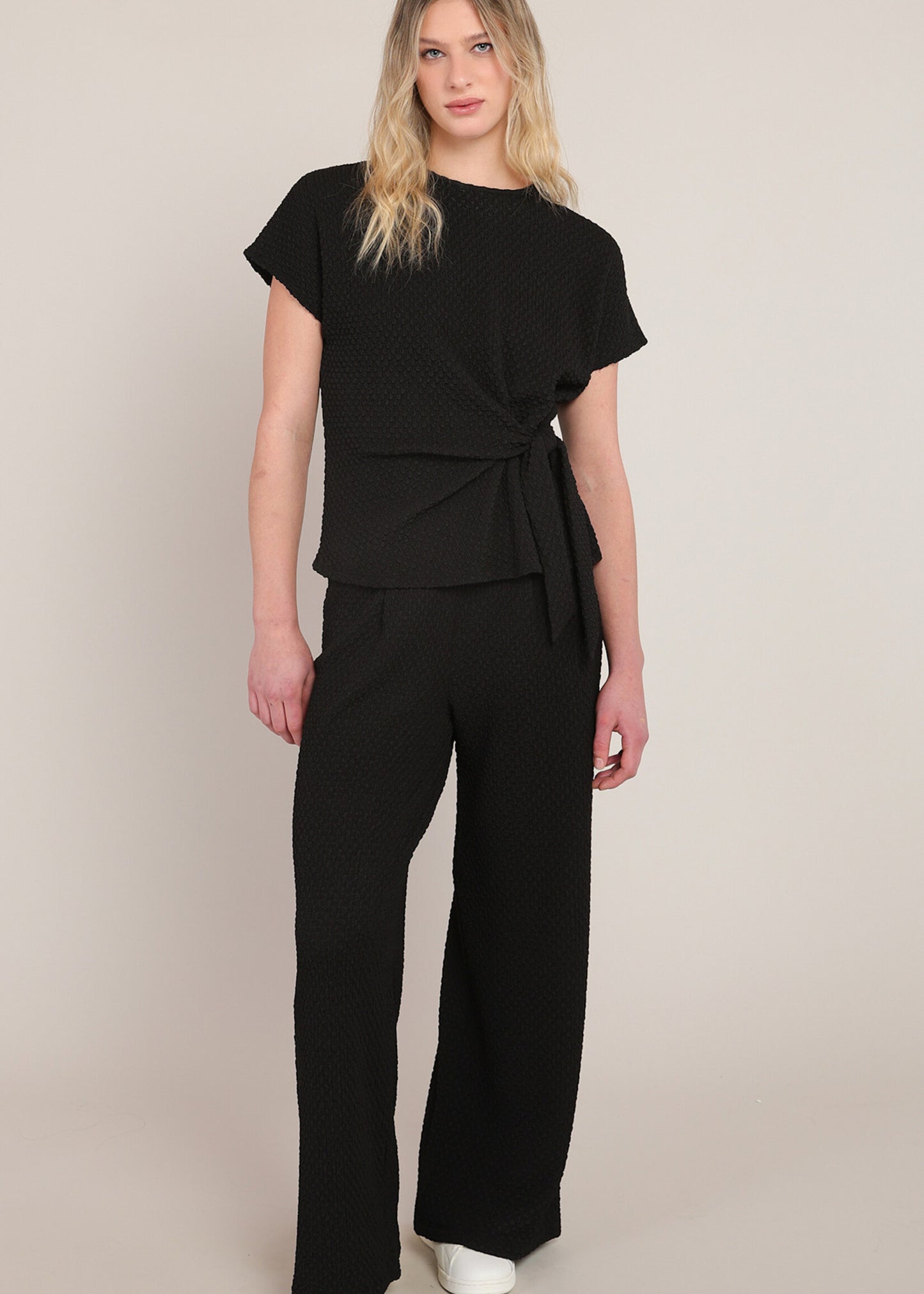 Room 34 Textured Knot Top 02-08