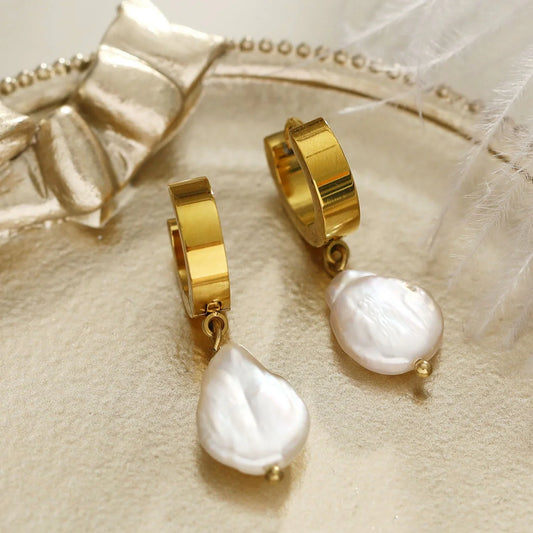 Hackney Nine Gaia Pearl Earrings