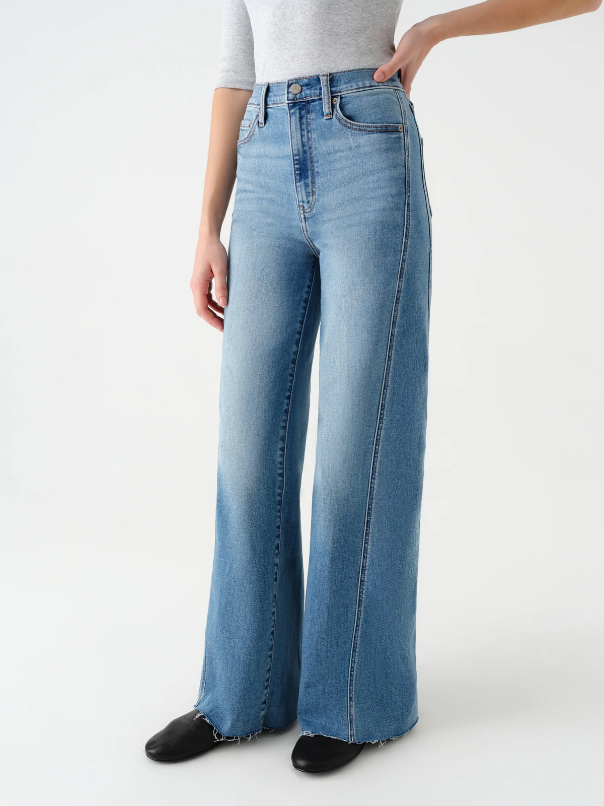 Daze Denim Far Out High Rise Wide Leg 02-10