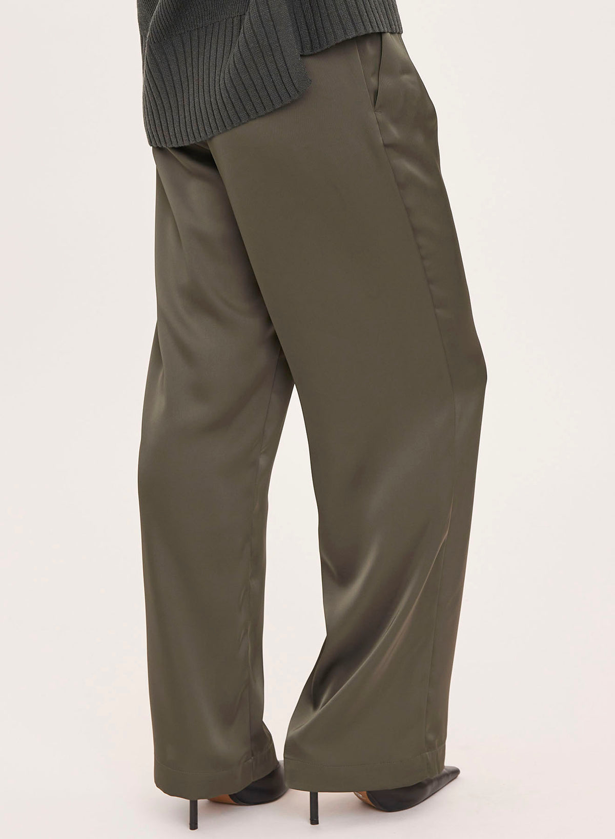 Gentle Fawn Cassandra Olive Silk Pant 02-09