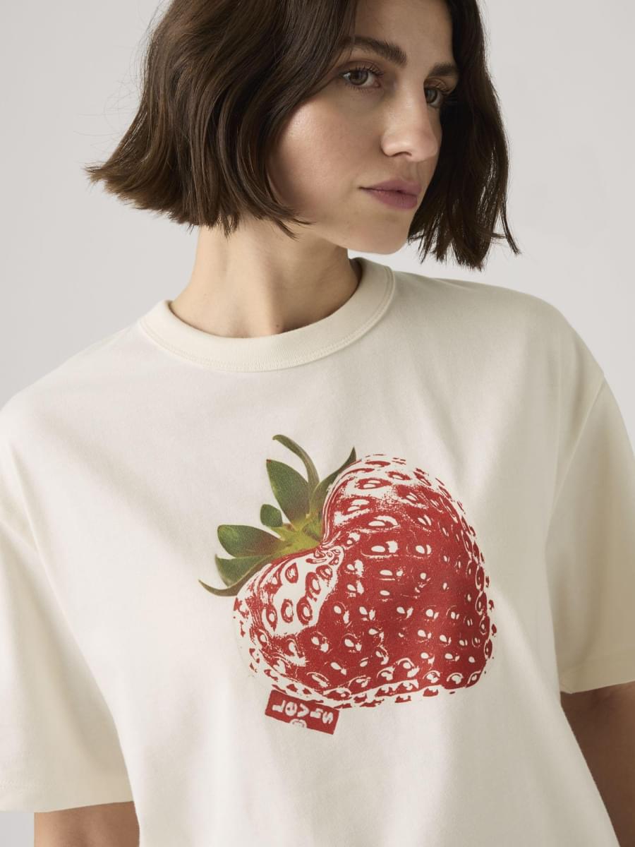 Levi’s Strawberry Graphic Tee SPN