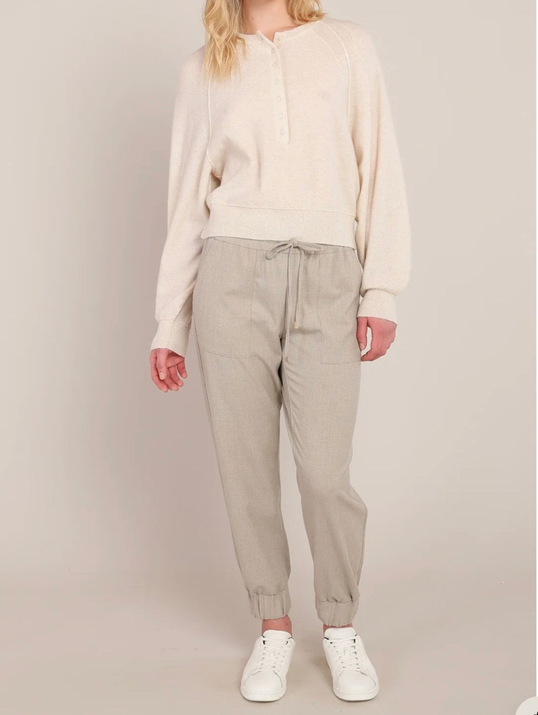 Room 34 Henley Sweater Pearl 02-08