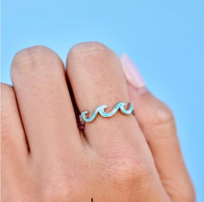 Pura Vida Tie Dye Wave Band Ring