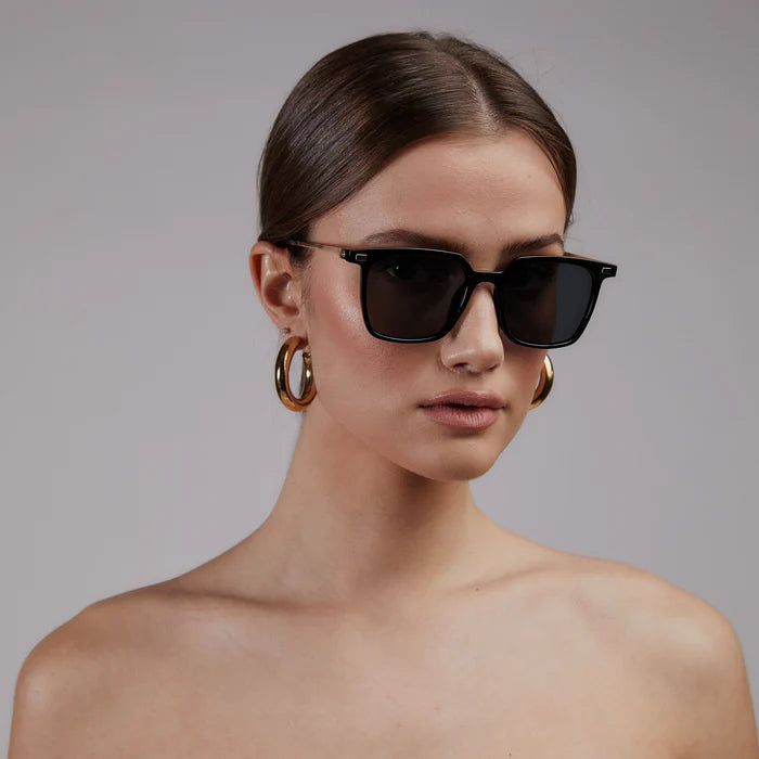 Shady Lady Dylan Black Sunglasses SPN