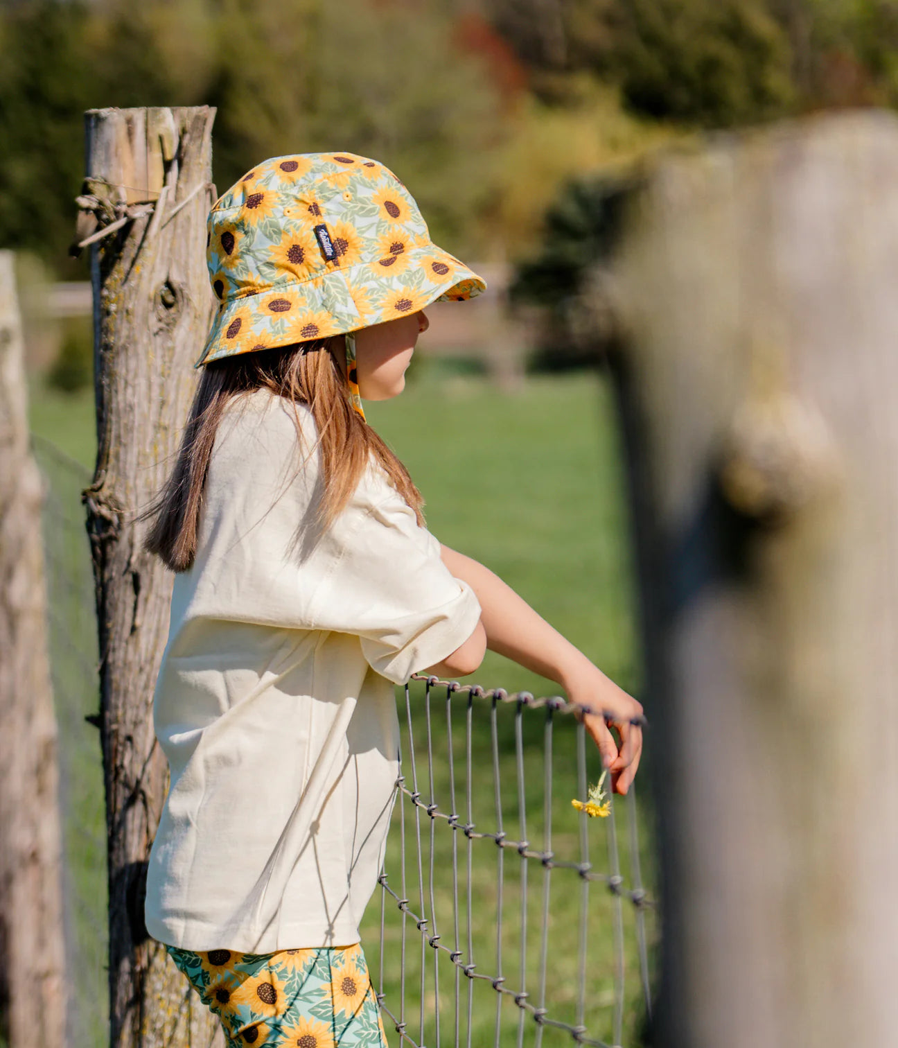 Headster Sunny Seeds Bucket Hat