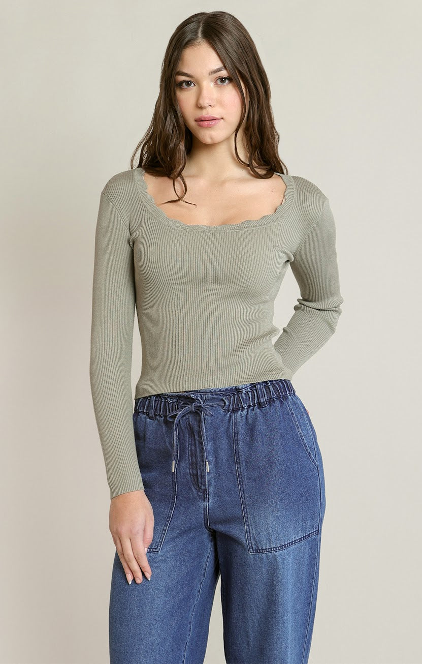 DEX Sage Scallop Sweater Top 02-09